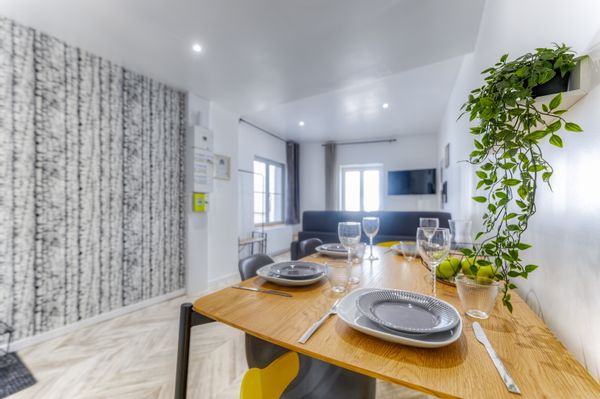 SWEET HOMES T2 rénové en 2025 Angoulême L'Houmeau | Parking privé