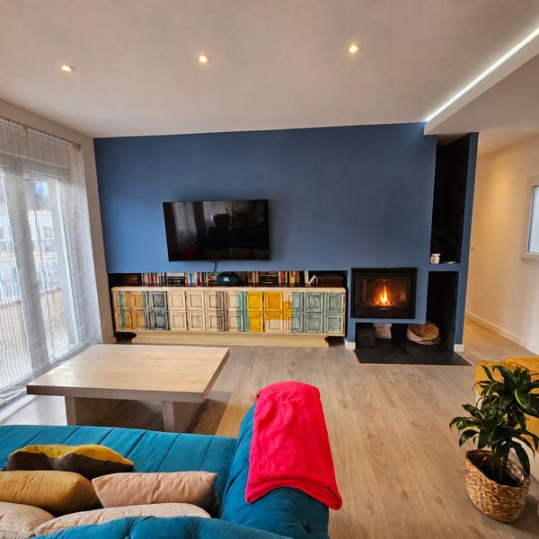 Bright designer apartment between mountains and sea.