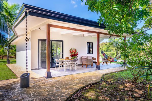 1 bedroom, 1 bath home with infinty pool access on gated resort