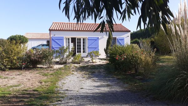 Petite maison Côte de Jade/14 jours pour seulement 280 GuestPoints. Entre le 10/12/25 et le 16/1/26.