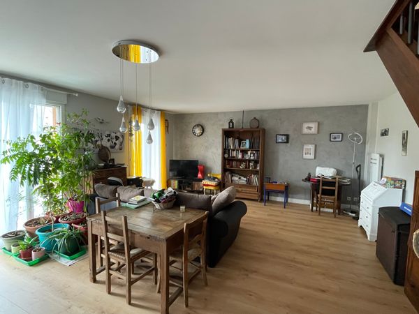 Isabelle's house