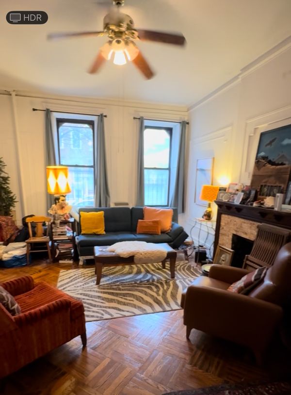 Casa de Sharon