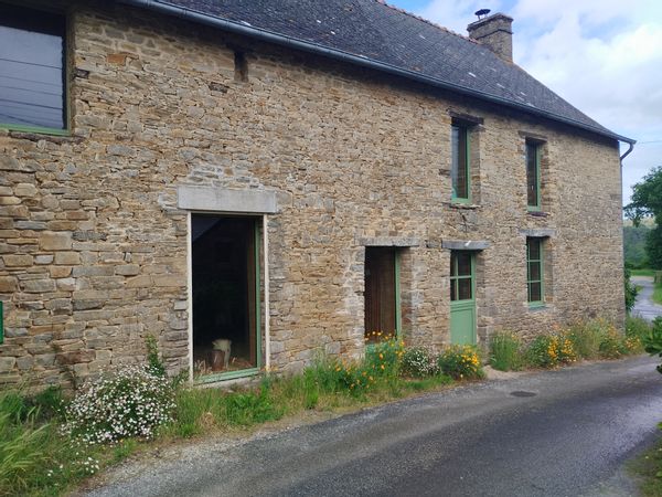 claire's house