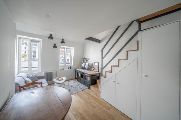 Magnifique Appartement lumineux, chambre en mezzanine : pied à terre idéal à Paris !