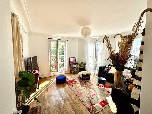Jennifer's house