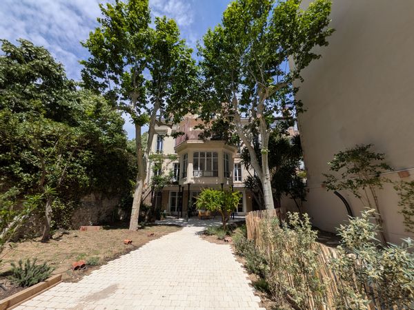 Maison de ville centrale à Marseille avec piscine