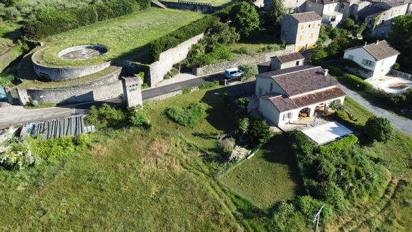Maison en pierres en sud Ardèche