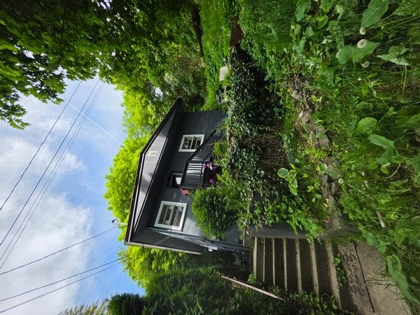 Cai's Fairy House A little 150sq ft detached tiny home structure with seperate power and heat.
