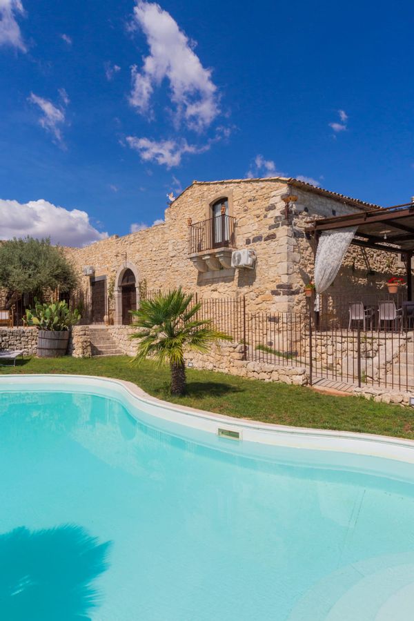 A charming room in an ancient and beautifully restored masseria, in the heart of Sicily