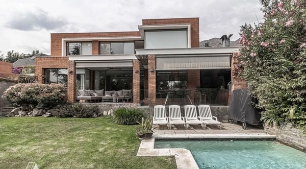 Cristina's house