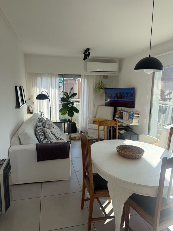 Lau's house
