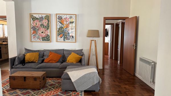 Córdoba, Argentina. Va Warcalde exclusivo. 250m², 4 hab, 4 baños,quincho cerrado, 2000m² verdes.