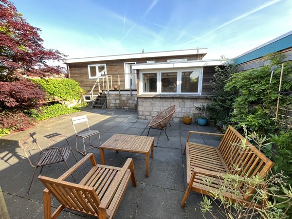2-storey houseboat with view of protected nature, within spitting distance of Amsterdam