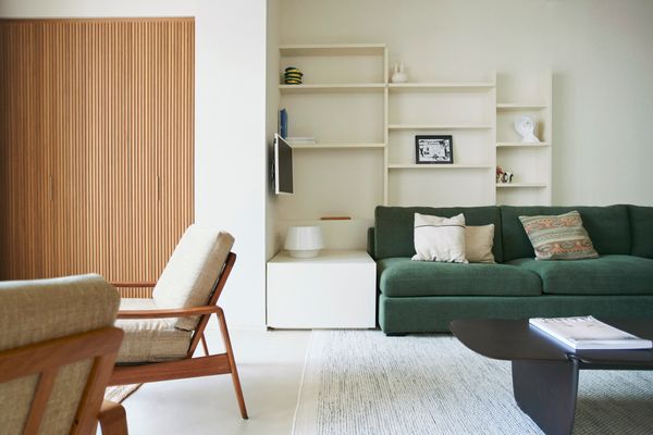 Quiet & luminous apartment in the heart of BCN. Decorated with design, equipped with quality.