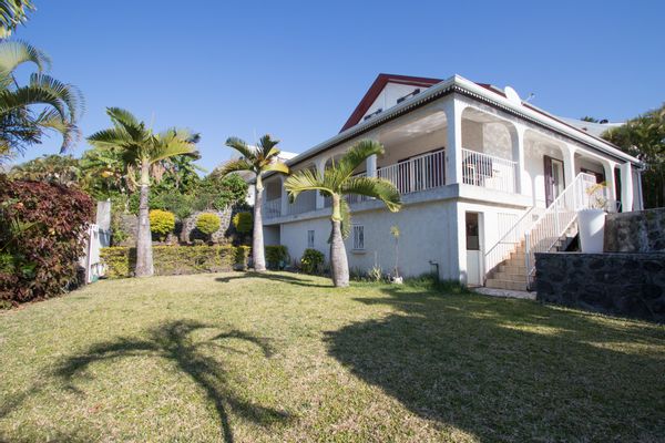 Elsa Claire's house