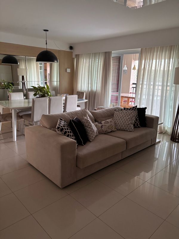 Divanda's house