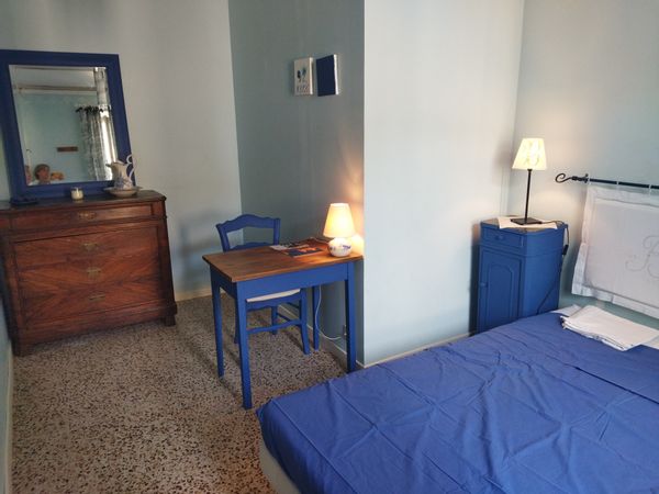 Maison d'Isabelle est situé dans un charmant petit village fleuri proche de la cité de Carcassonne