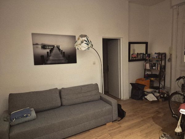 1 bedroom in a coastal city.  In the city center w/balcony 30min to the beach, next to a bus stop