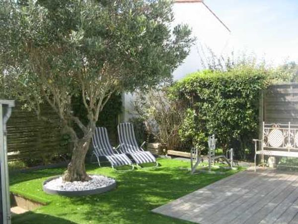 Ghislaine's house