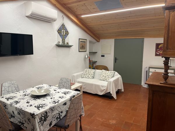 Montses hus