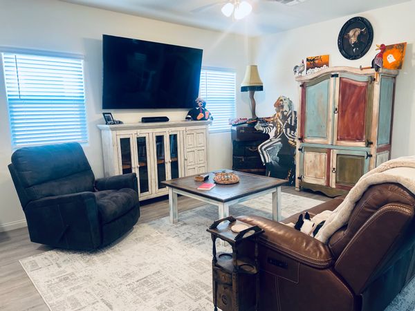 Clean 1BR / 1BA retreat near the Strip with king bed, kitchen essentials and quick freeway access