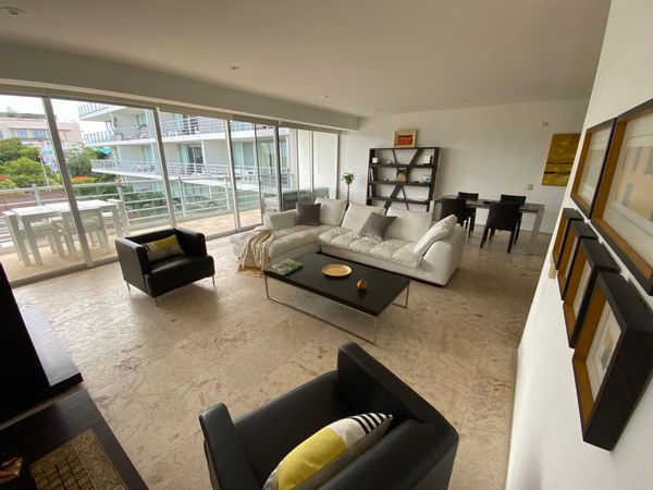Caribbean sea view  2 bed 2 bath 24/7 security, 2 swimming pools, gym, underground parking