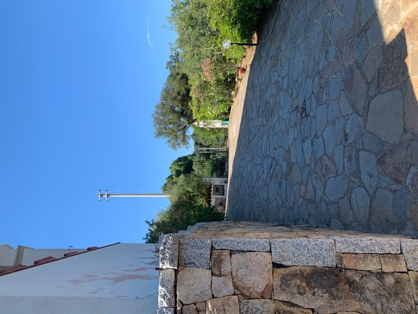 Casa di Cecilia , vista mare, in collina, ideale per rilassarsi e lavorare in Smart working.