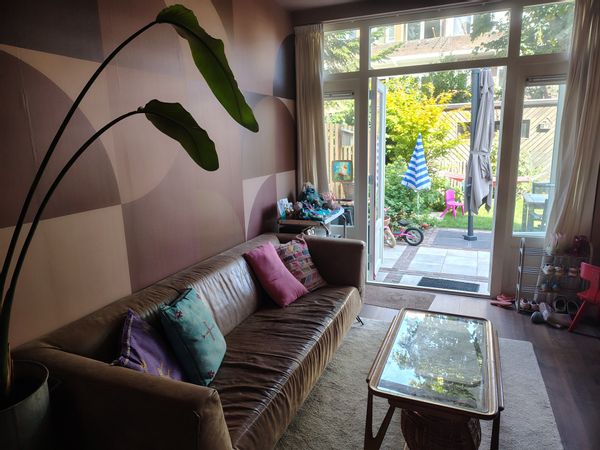 Family home of 5 in The Hauge with sunny garden, 8 min from the beach and close to Amsterdam