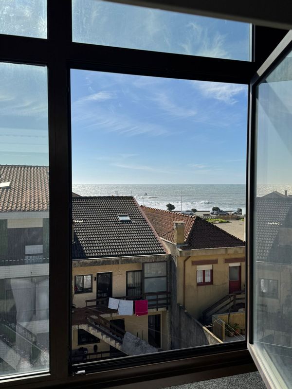 Apartamento T2 em 2.ª linha de praia (vista mar) a 100 metros da praia Caxinas - Vila do Conde
