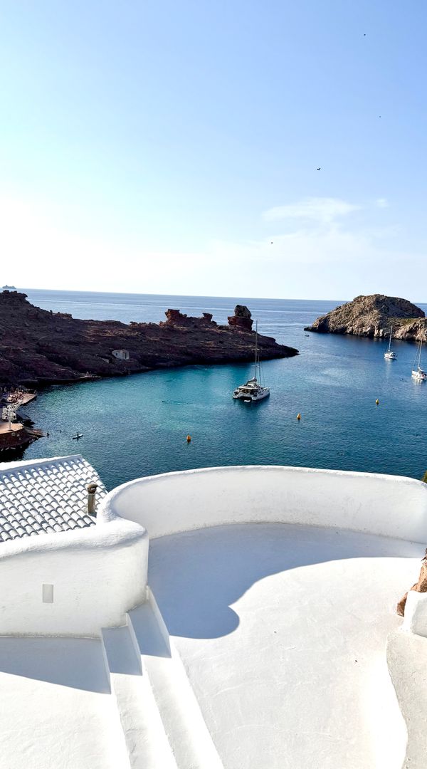 Can Tin
Apartamento de 2 habitaciones a pie de playa en Cala Morell, a 8 minutos de Ciutadella.