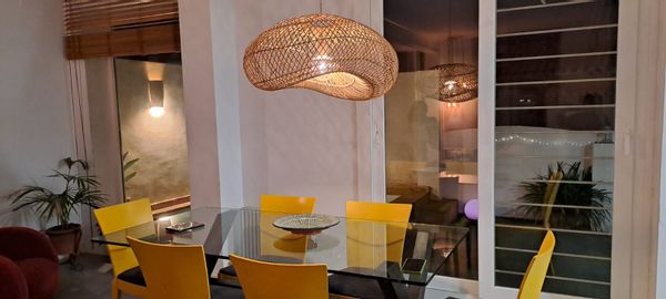 Amplia y bonita casa para 8 personas con piscina a 7 minutos de Sevilla