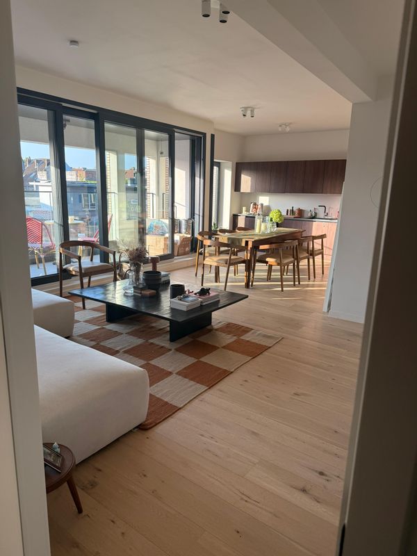 Bright and Modern Apartment in the Heart of Ghent, Near the Train Station