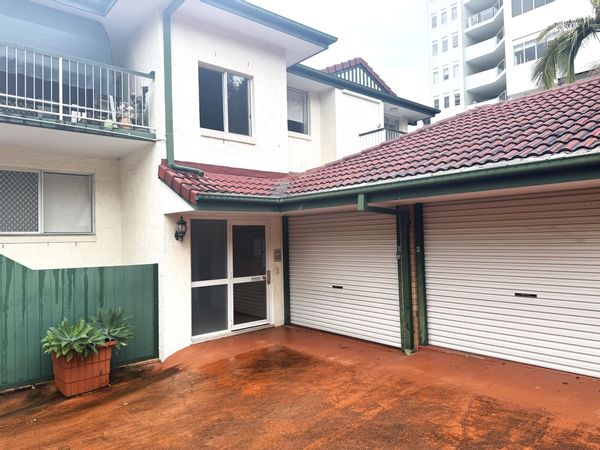 Gerard’s Brisbane city fringe apartment