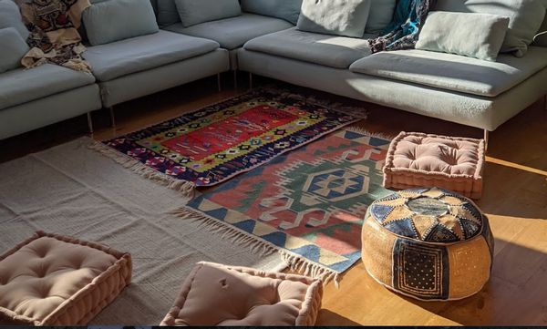 Artsy, spacious flat in central Vienna