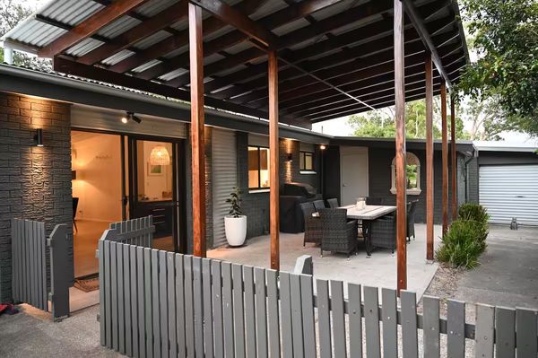 Luxe Aussie Beach House