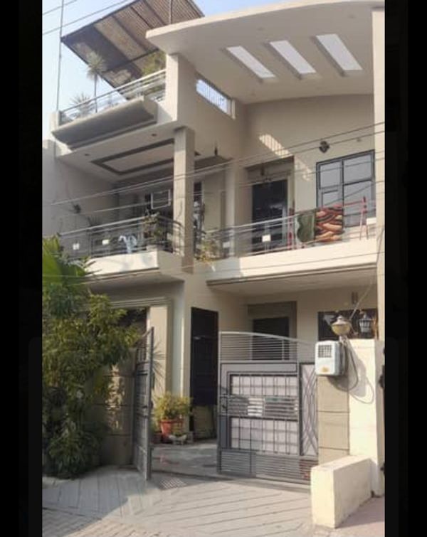 Casa di Anshika