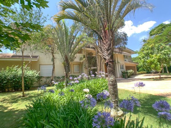 Carlos's house