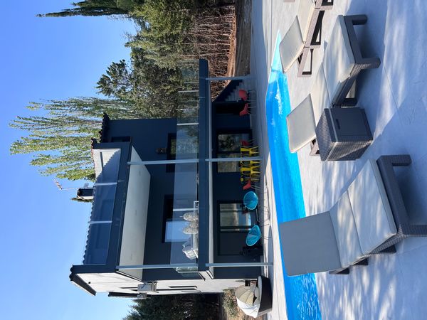 Carlos's house