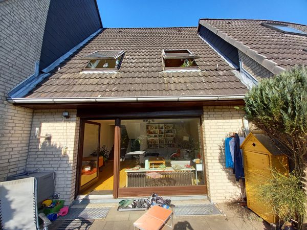 Wolfgang's house in the south of Hamburg, for both city and nature lovers.
