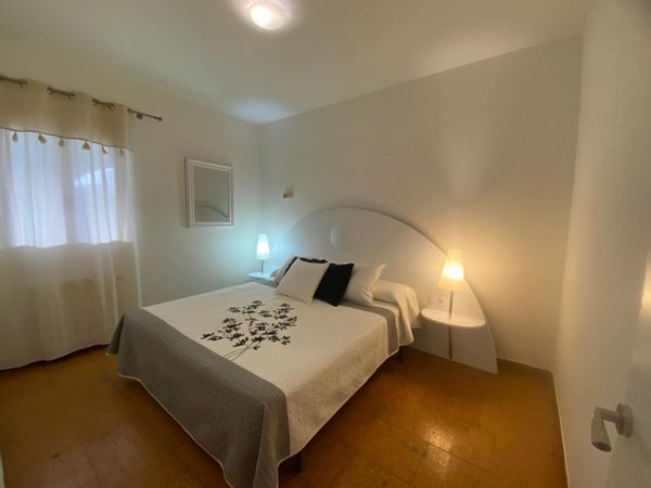Dos habitaciones y baño privado en casa con piscina privada