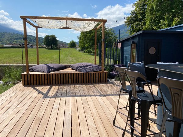 La maison de Sophie : Esprit Cosy entre lac et montagnes. Accès à pied au lac et au village