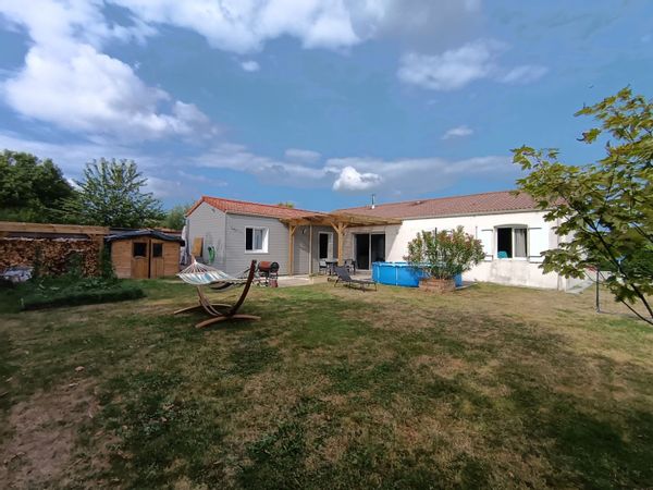 Entre plages et Puy du fou. La maison de Nicolas et Jessica