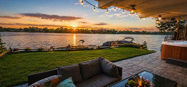 Beautiful loft apartment by the river, offering stunning views of Montreal