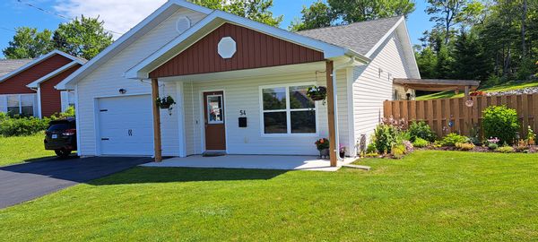 Spacious open concept, gourmet kitchen. Private back yard. Quiet street, close to everything.