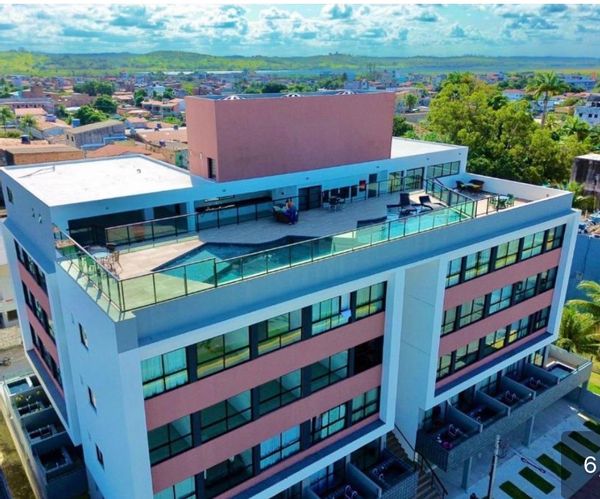 Estudio para 2/3 personas, cerca del centro y de la playa. Con piscina en terraza.