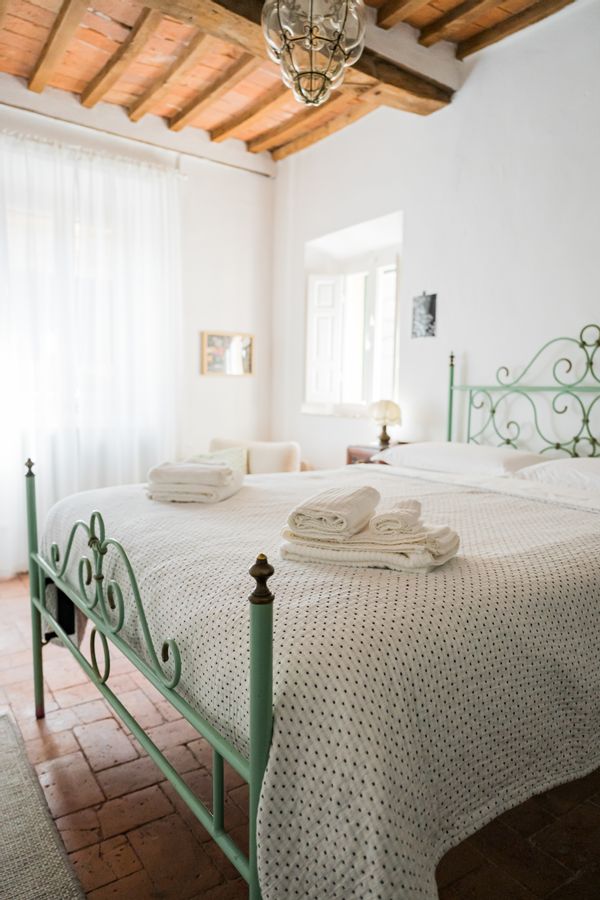 Casa Uccelli: A cosy, light-filled apartment in the charming Tuscan village of Guardistallo.