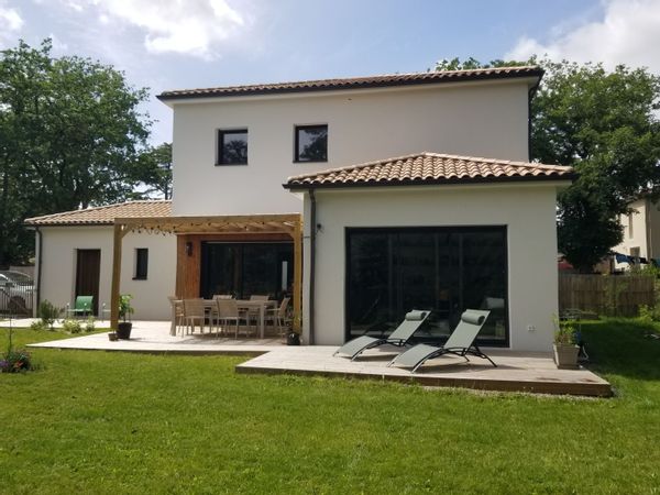 Maison neuve au cœur des vignes