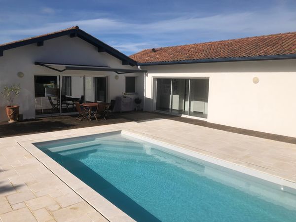 La maison de Marie, JP, Emma et Julia