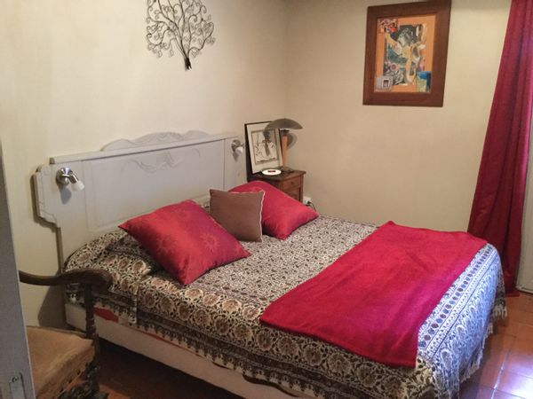 Chambre avec coin toilette et accès indépendant