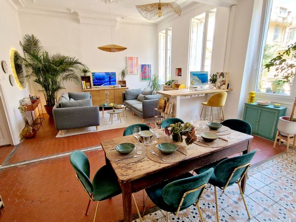 Large apartment, ideal for families, quiet, in the heart of Marseille